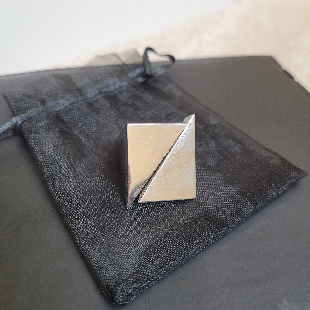 Custom silver ring, size 8 - Picture 2 of 3
